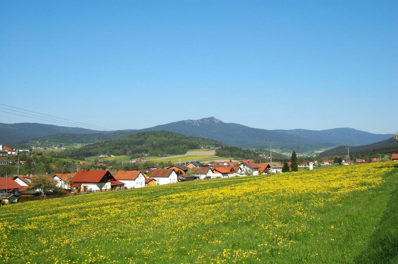 Landgasthof Achatz Arrach Bagian luar foto
